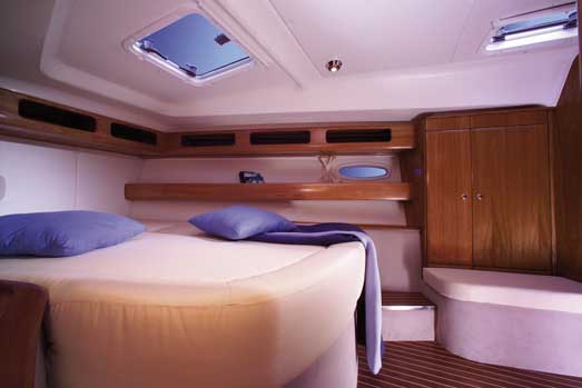 Charter Yacht zu chartern bei Sunja Yachting Bavaria 46 Cruiser 9